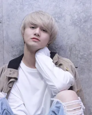 ショート カラー メンズ 及川 光のヘアスタイル