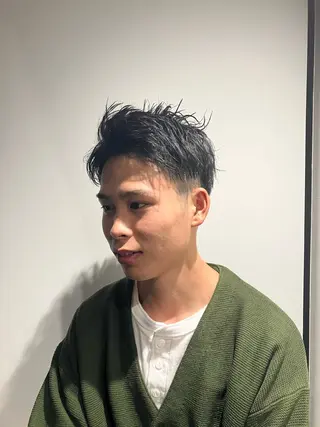 ショート メンズ ✂️メンズ センターパート✨陽気のヘアスタイル