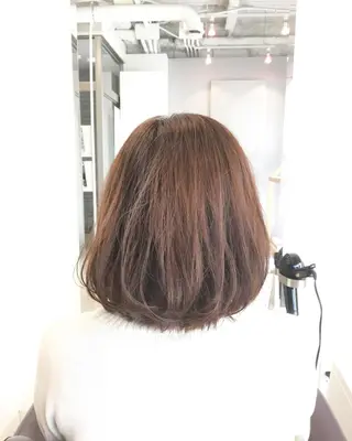 ショート カラー 中村 よしひでのヘアスタイル