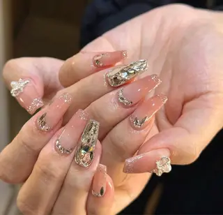 ネイル Tira Nailのネイルデザイン