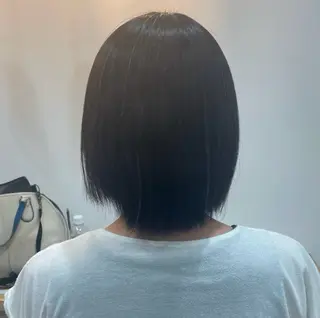ショート ルプラボウ りく/艶カラーのヘアスタイル