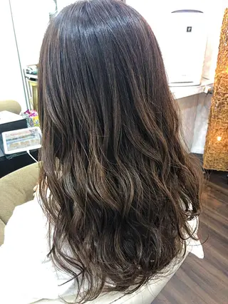 ロング 髪質改善FORMA 💫S.Katohのヘアスタイル