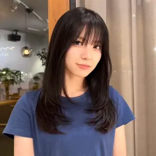 ロング カラー 吉田 葉音のヘアスタイル