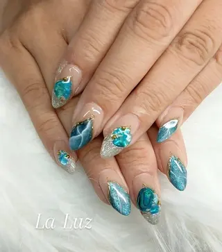 ネイル 小川 真里奈のネイルデザイン