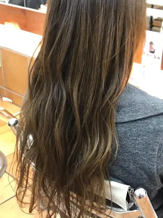 カラー ✨✨髪質改善美容師 りゅーじ🦔🦔のヘアスタイル