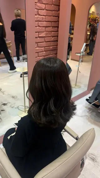 ミディアム 聖菜/ hina /レイヤー/艶カラーのヘアスタイル
