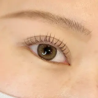 マツエク・マツパ ホワイトアイ HIKARUの眉毛・アイブロウイメージ