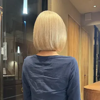 ミディアム カラー hina 🛋️ブリーチカラーのヘアスタイル