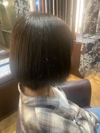 カラー 津田 遥香のヘアスタイル
