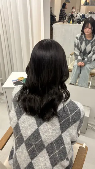 セミロング カラー ハイトーン/艶髪/ 暗髪/韓国/sanaのヘアスタイル