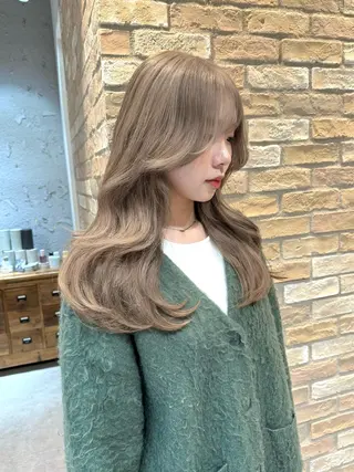 ロング カラー Kaede/ブリーチ なし/レイヤー🤍のヘアスタイル