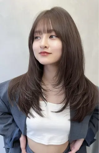 カラー 韓国風レイヤーカラー ライムのヘアスタイル