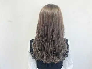 セミロング カラー マツエクモデル 安藤裕子のマツエク・マツパデザイン