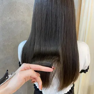 ロング カラー TRENCH　相澤 果歩のヘアスタイル