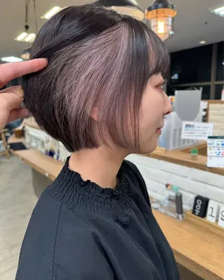 ショート カラー 立川 奈那子のヘアスタイル