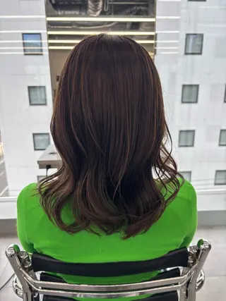セミロング 佐藤 莉子のヘアスタイル