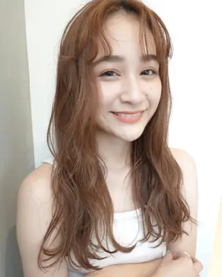 ロング カラー 遠藤 眞実のヘアスタイル