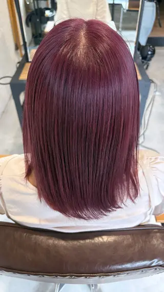 セミロング 鈴木 和佳のヘアスタイル