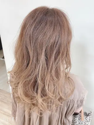 カラー SALOWIN栄 高須大貴のヘアスタイル