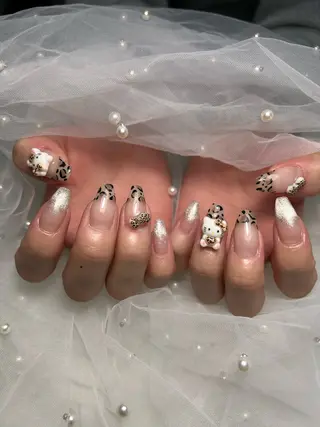 ネイル ✴︎ Delightのネイルデザイン