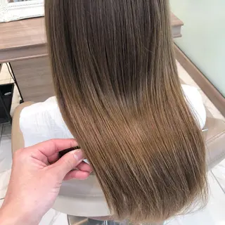 ロング 三鷹で1番ショート ボブをカットする新谷のヘアスタイル