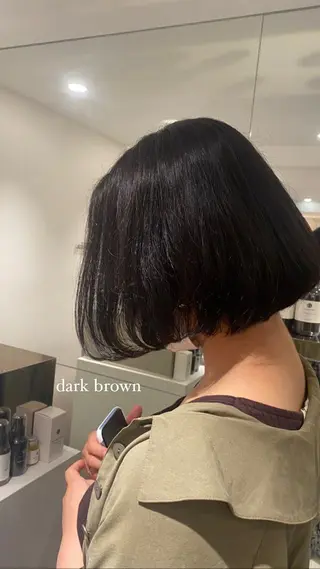 ミディアム カラー ミオ💎ショート 透ける暗髪のヘアスタイル