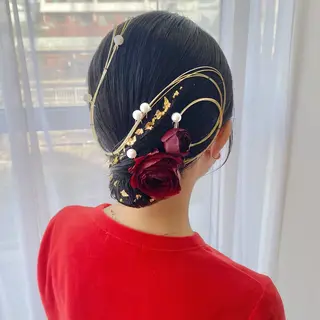 ミディアム ヘアアレンジ ヘアーロウル ニコラのヘアスタイル