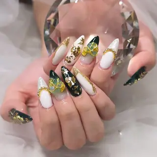 ネイル nailsalon glow sayaのネイルデザイン