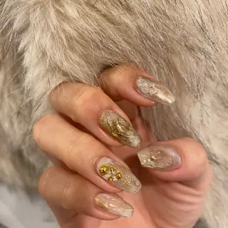 ネイル U'i ｳｲのネイルデザイン