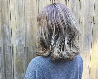 ミディアム カラー VIRETTA 【ヴィレッタ】のヘアスタイル