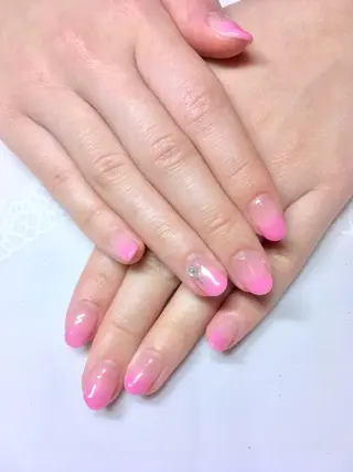 ネイル 新宿ネイルサロン ジェミディローサのネイルデザイン