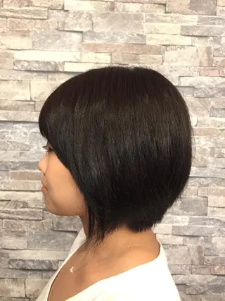 ショート カラー 小顔/似合わせカット 杉山莉菜のヘアスタイル