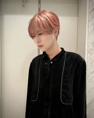 ショート カラー ヘアアレンジ メンズ 神戸三宮ダメージレス ブリーチ特化 麟太郎のヘアスタイル