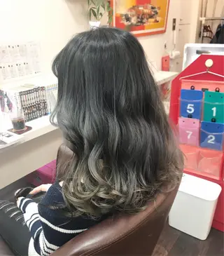 ロング カラー 岩谷/ブリーチ 🪽透明感カラーのヘアスタイル