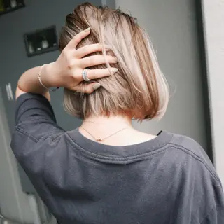 ミディアム カラー bloc japon所属・ﾌﾞﾚｲｽﾞ˚✧₊⁎ ﾚｲﾔｰToriのヘアスタイル