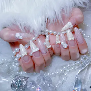 ネイル Yudia🩵 Yuiのネイルデザイン