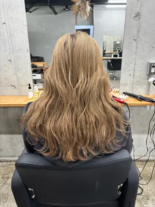 ロング カラー mono / Manatoのヘアスタイル