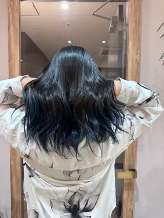 カラー 吉松 ここみのヘアスタイル