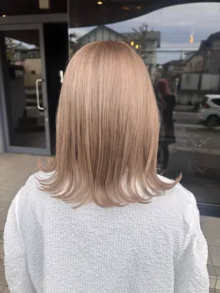 ミディアム タカツド ユウキのヘアスタイル