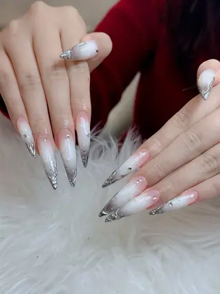 ネイル Lumi Shinokuboのネイルデザイン