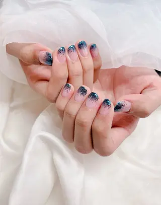 ネイル 🎀𝐶𝐻𝐼𝑆 𝐴𝑇𝑂🎀のネイルデザイン