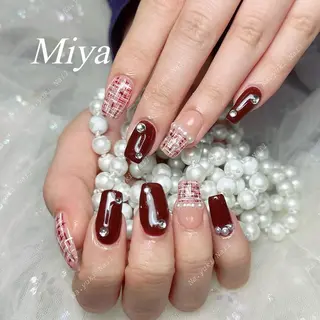 ネイル 🦋 Queenieのネイルデザイン