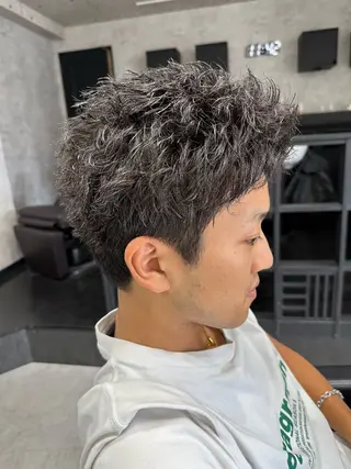 ショート パーマ メンズ ユウ🪄 パーマ指名No1のヘアスタイル