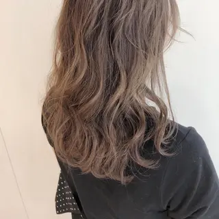 カラー 山口 莉奈のヘアスタイル