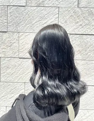 セミロング 横浜🦋ハイトーン 🫐シャドウルーツのヘアスタイル