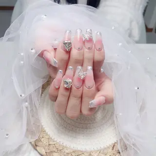 ネイル uu ネイルサロン関内🌼のネイルデザイン