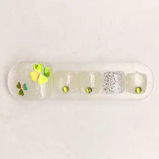 ネイル 丹羽 絵梨花のネイルデザイン