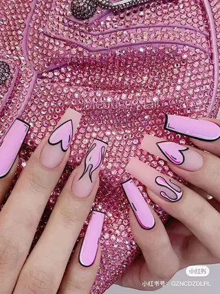 ネイル Eveネイル チップスカルプ専門店のネイルデザイン