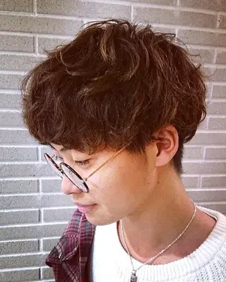 メンズ ブリーチ/ヘアケア/ 艶髪/イギチハルのヘアスタイル