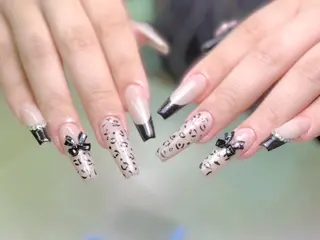 ネイル 💕リリ 🩷のネイルデザイン